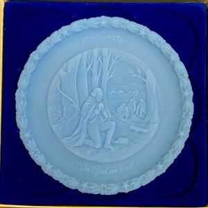 Vintage Fenton Powder Blue Liberty Plate | 1976 Bicentennial NIB